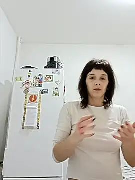 Snapshot of SexxyLety chatting on 03.21.25 SexxyLety online show from 03.21.25