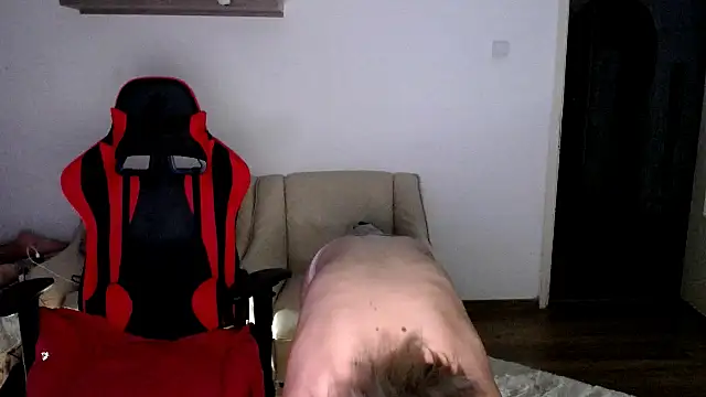 Snapshot of SexxyLety chatting on 09.08.25 SexxyLety online show from 09.08.25