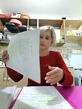 Snapshot of SexxyLety chatting on 10.09.25 SexxyLety online show from 10.09.25