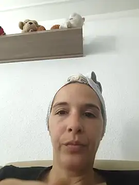 Snapshot of SexxyLety chatting on 10.12.25 SexxyLety online show from 10.12.25