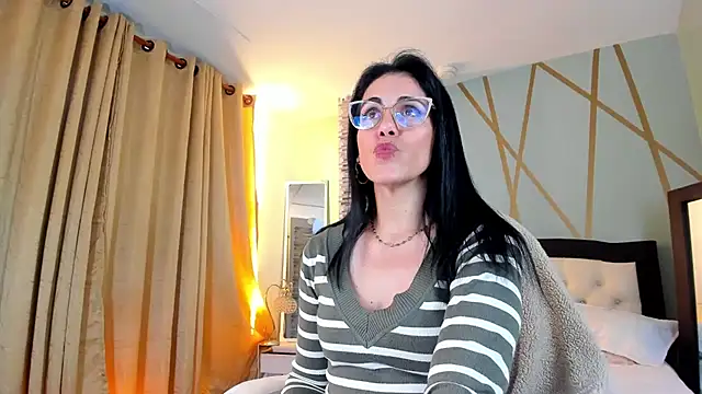 girasol walton online show from 01.04.25