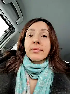 Snapshot of EvaXOAir chatting on 02.08.26 EvaXOAir online show from 02.08.26