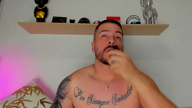 camilo restrepo21 online show from 10.11.25