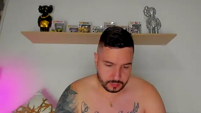 camilo restrepo21 online show from 10.23.25