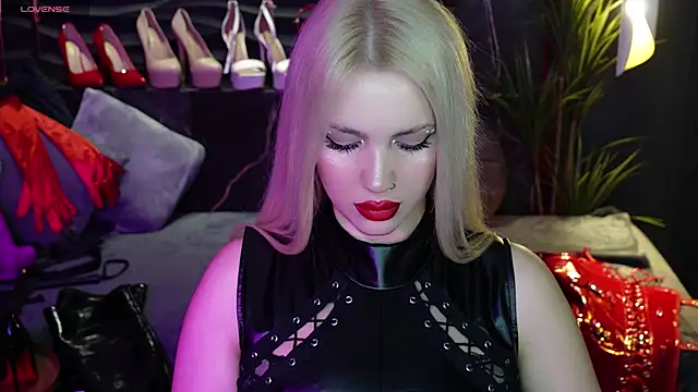 MistressDarsy online show from 12.27.24