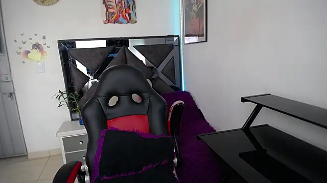 Salo hot04 online show from 11.20.25