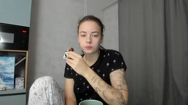 Snapshot of why_again_me chatting on 11.13.25 why again me online show from 11.13.25