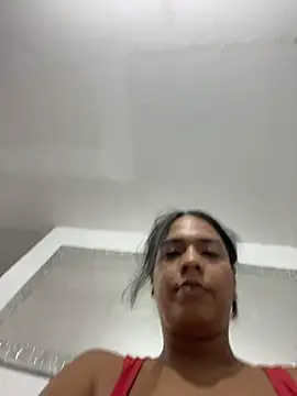 Newshantal  online show from 04.05.26