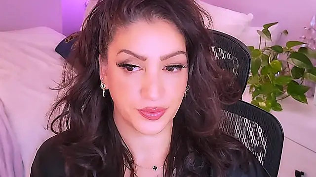 Wonderful Woman online show from 02.23.26