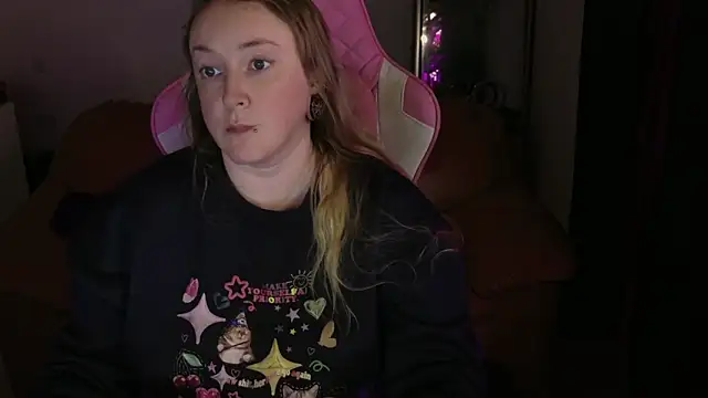 kisicaxx online show from 01.21.25