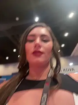 lovely beast online show from 01.23.25