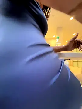   Nessa   online show from 12.21.25