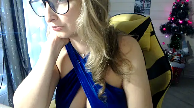 RubiLakros online show from 01.15.25