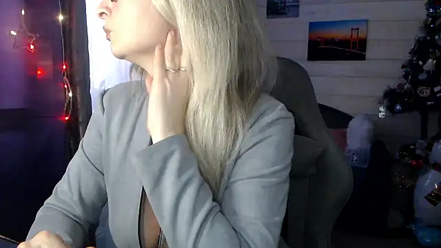 RubiLakros online show from 01.19.26