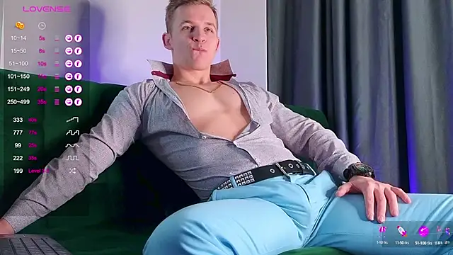 Snapshot of S3Xyes chatting on 01.24.25 S3Xyes online show from 01.24.25