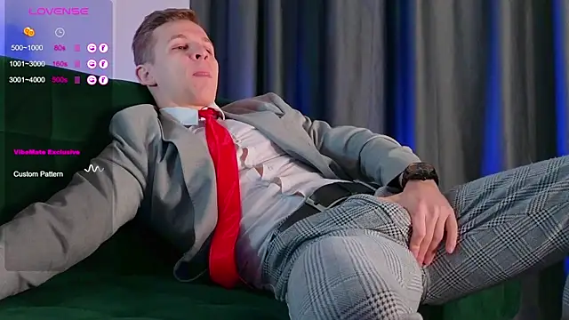 Snapshot of S3Xyes chatting on 02.21.25 S3Xyes online show from 02.21.25