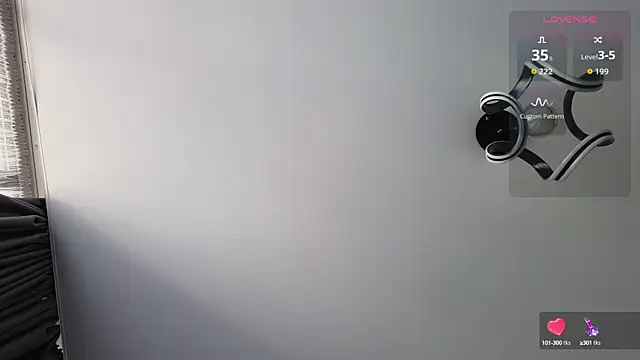 Snapshot of S3Xyes chatting on 10.09.25 S3Xyes online show from 10.09.25