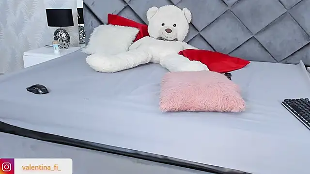 valentina fi online show from 02.02.25