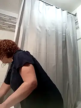 Snapshot of jennylovence chatting on 10.03.25 jennylovence online show from 10.03.25