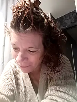 Snapshot of jennylovence chatting on 11.06.25 jennylovence online show from 11.06.25