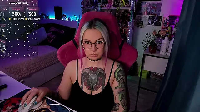 ChloeKohaku online show from 02.20.25