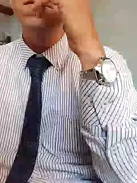 Snapshot of Business_dickkk chatting on 01.17.25 Business dickkk online show from 01.17.25