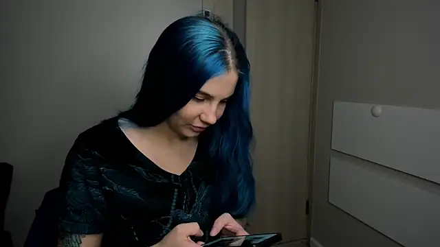 JuliaBusty online show from 11.07.25