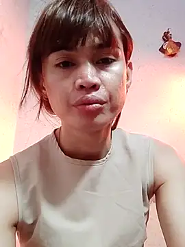 QueenSoreal online show from 03.09.25