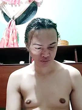 QueenSoreal online show from 11.13.25