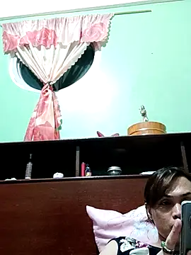 QueenSoreal online show from 11.17.25