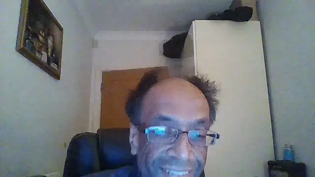 Snapshot of rauncher1 chatting on 11.16.25 rauncher1 online show from 11.16.25