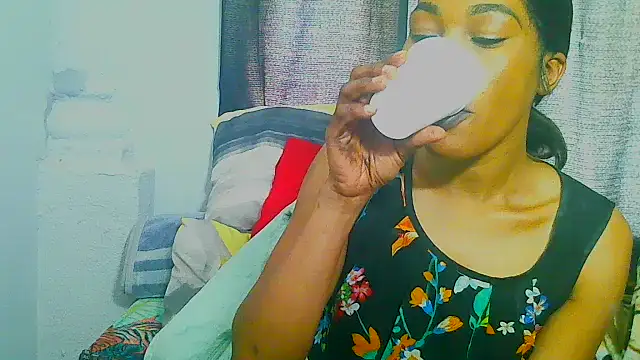 Snapshot of freaky_naughty chatting on 09.29.25 freaky naughty online show from 09.29.25