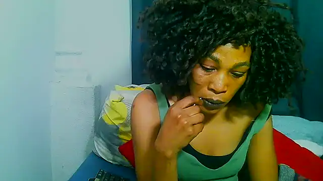 Snapshot of freaky_naughty chatting on 10.23.25 freaky naughty online show from 10.23.25