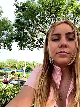 Snapshot of Brittanyrosexx chatting on 09.12.25 Brittanyrosexx online show from 09.12.25