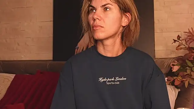 FeliciaKrige online show from 03.04.26