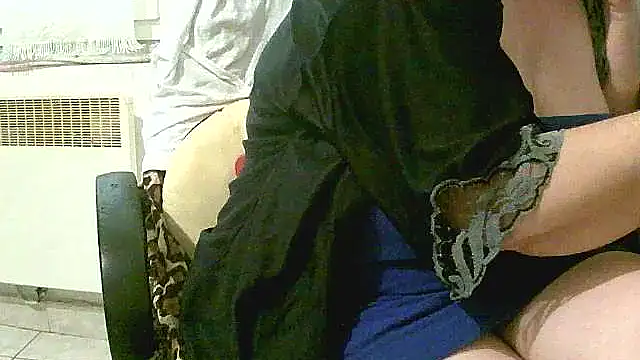 Snapshot of douceur63 chatting on 10.09.25 douceur63 online show from 10.09.25