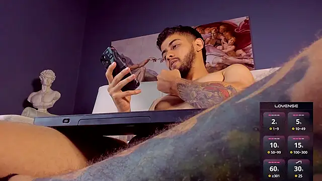 Snapshot of alessandro_duty chatting on 12.21.24 alessandro duty online show from 12.21.24