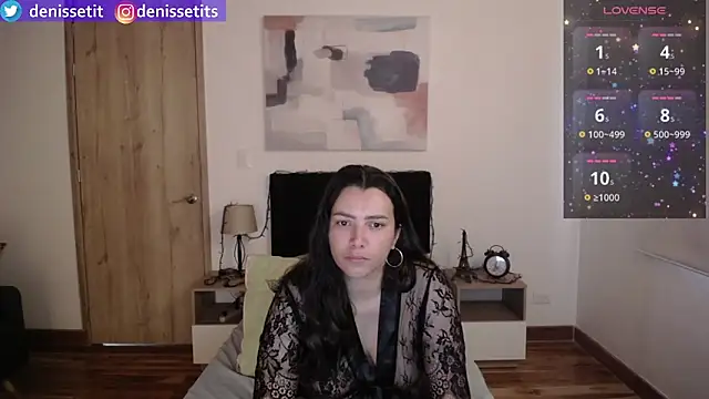 DenisseTits online show from 02.23.25