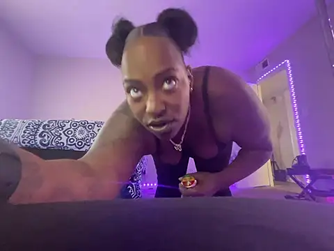 ChocolateTingz online show from 12.13.24