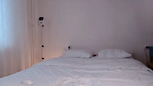 Snapshot of Milky___Way chatting on 03.05.25 Milky Way online show from 03.05.25