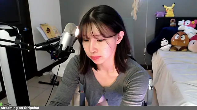 Snapshot of minarocket_ chatting on 02.13.26 minarocket online show from 02.13.26