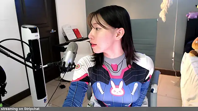 Snapshot of minarocket_ chatting on 03.21.26 minarocket online show from 03.21.26