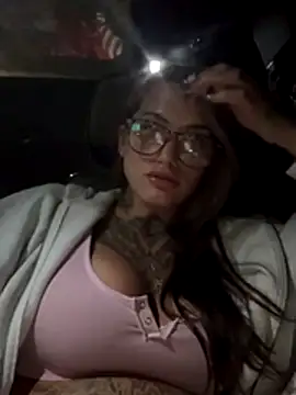 Snapshot of lexymarie chatting on 10.30.25 lexymarie online show from 10.30.25