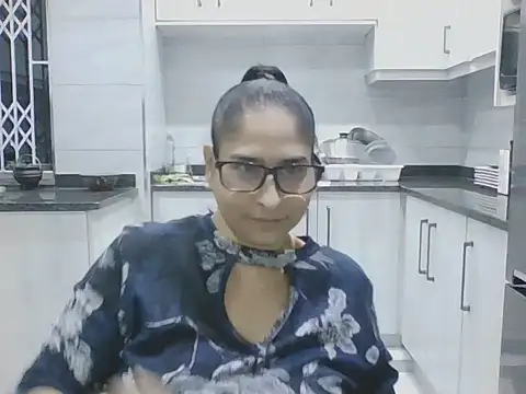 Snapshot of Indiankushy chatting on 06.30.26 Indiankushy online show from 06.30.26