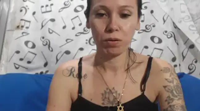 Snapshot of Venusluxodomme chatting on 02.22.25 Venusluxodomme online show from 02.22.25