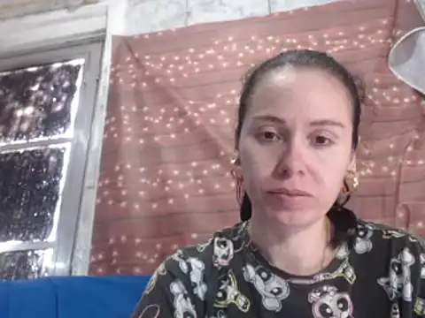 Snapshot of Venusluxodomme chatting on 09.14.25 Venusluxodomme online show from 09.14.25