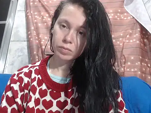 Snapshot of Venusluxodomme chatting on 09.29.25 Venusluxodomme online show from 09.29.25