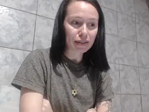 Snapshot of Venusluxodomme chatting on 11.13.25 Venusluxodomme online show from 11.13.25