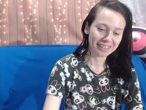 Venusluxodomme online show from 02.16.26