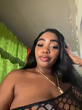 Snapshot of MonicaSex_ chatting on 01.11.25 MonicaSex online show from 01.11.25